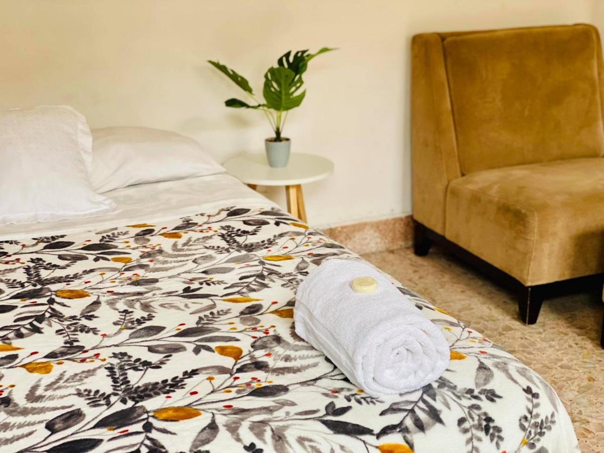 Bed and Breakfast Casa Del Centro Морелия Экстерьер фото