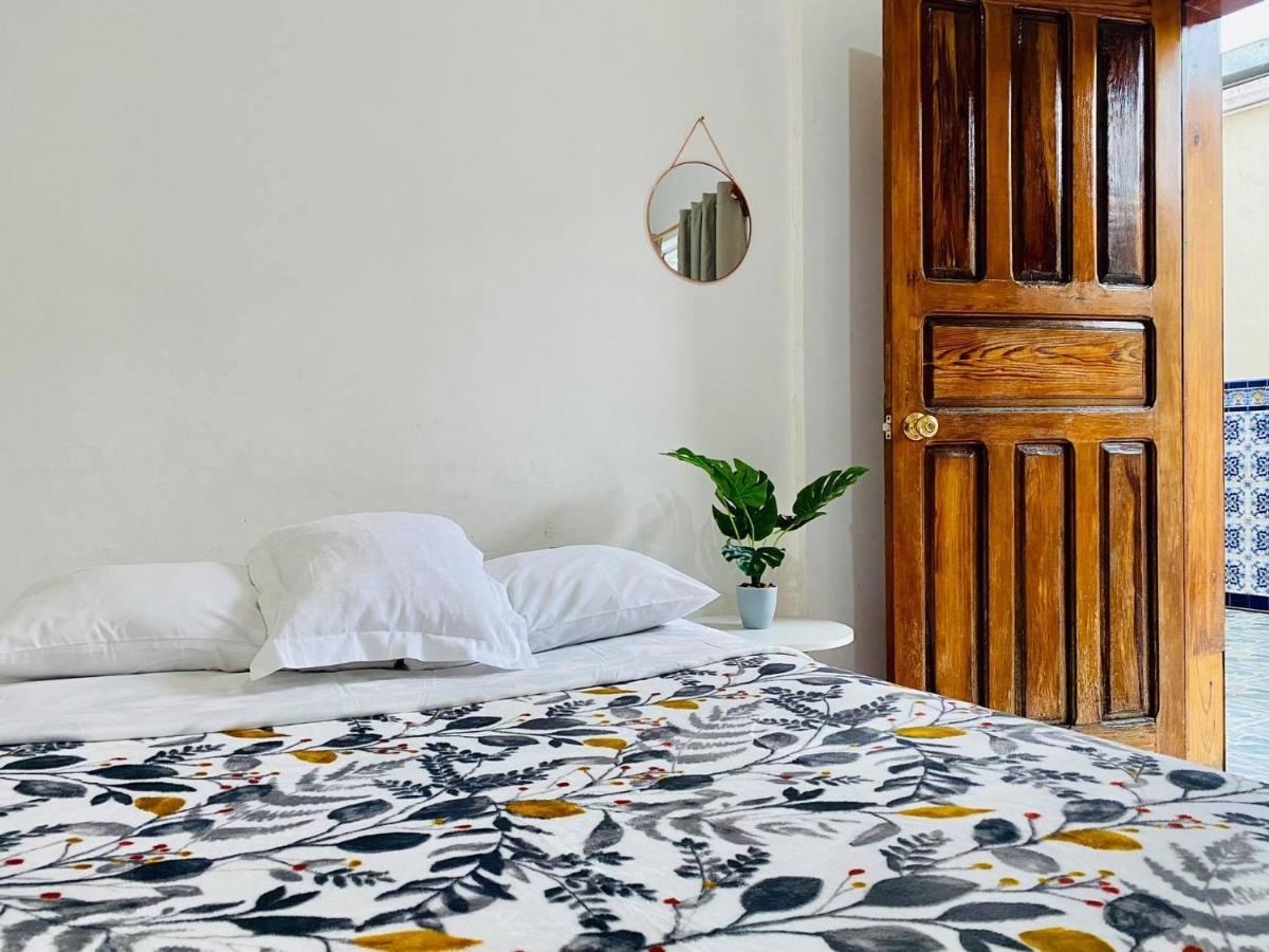 Bed and Breakfast Casa Del Centro Морелия Экстерьер фото